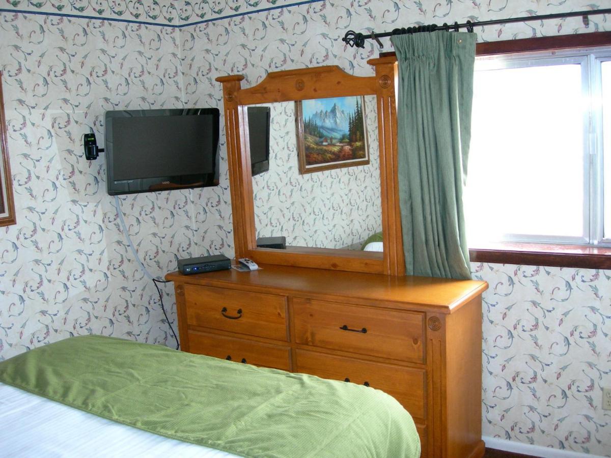 Walker River Lodge Bridgeport Rom bilde